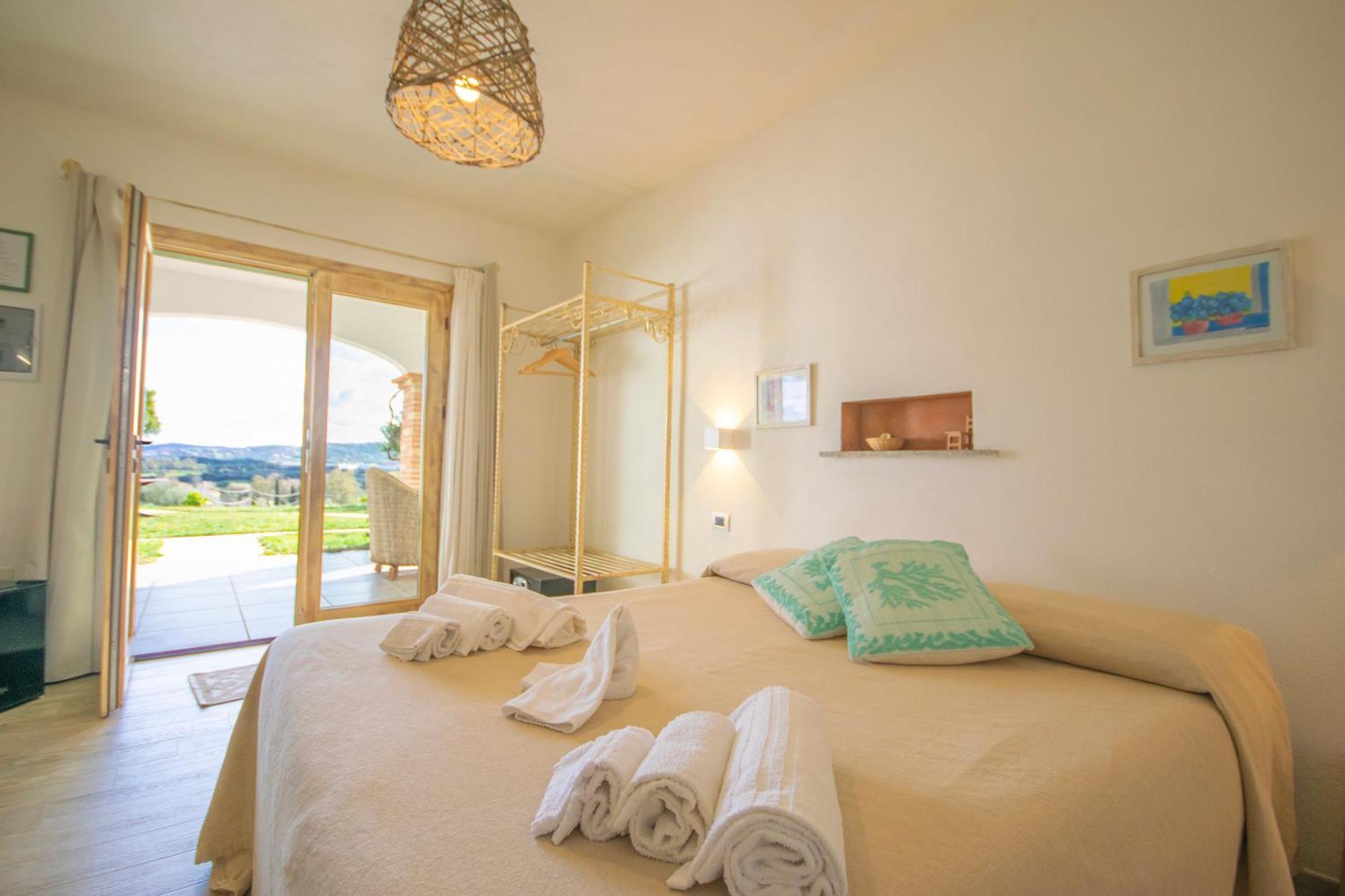 Hotel Essenza Di Mirto 拉卡勒塔 客房 照片