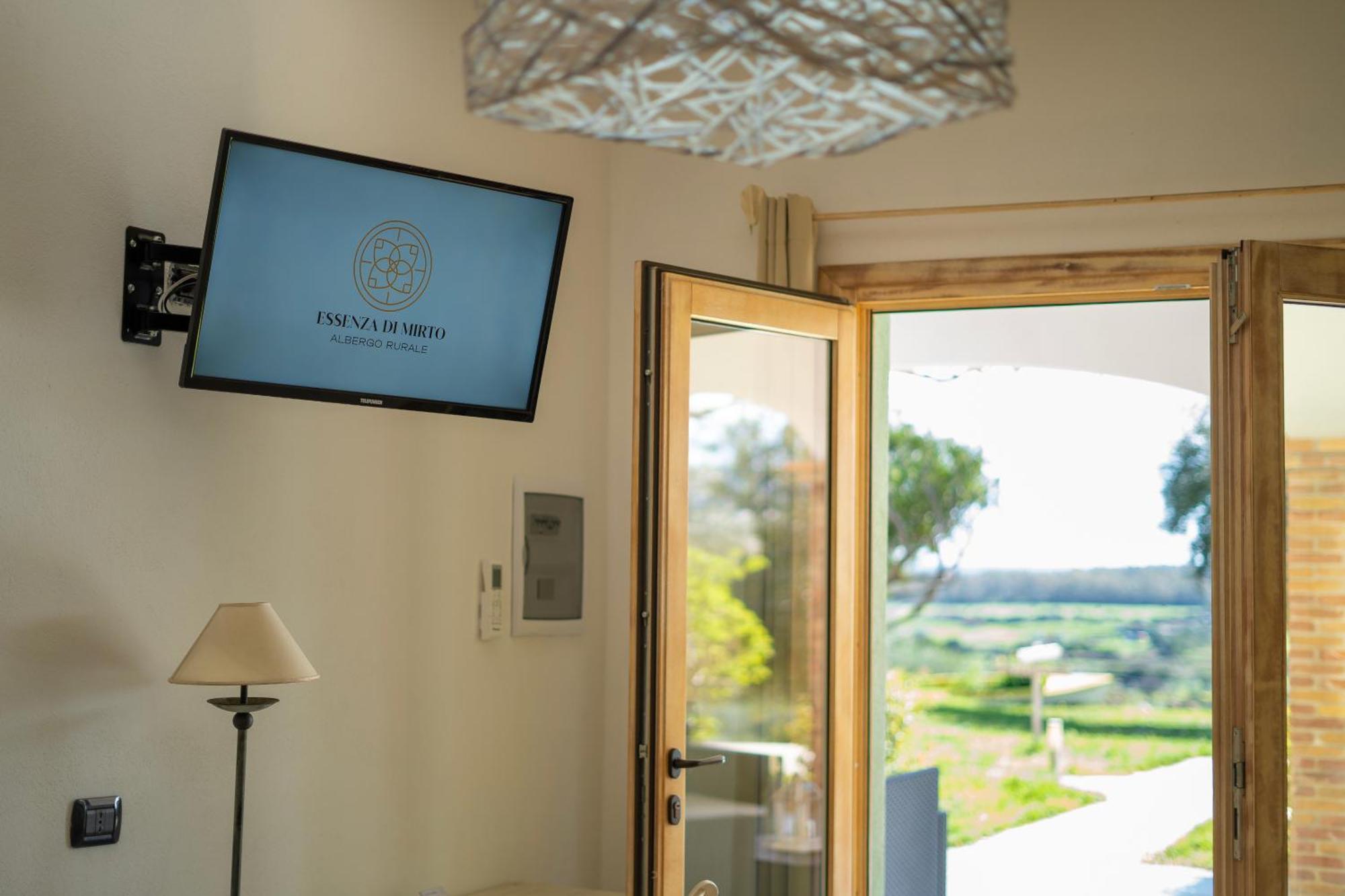 Hotel Essenza Di Mirto 拉卡勒塔 客房 照片